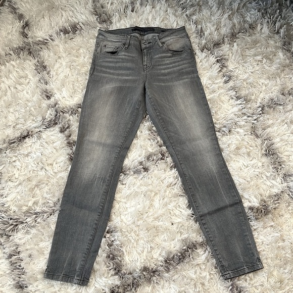 Size 28, Guess Jeans. Grey. Never worn. Power Curvy Mid - Picture 2 of 5